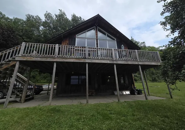 Photo 3 of Single family home for sale at 1137 Ridge Hill Dr, Newport, VT 05855 | MLS# 5101112 | Listing updated on 2026-08-28