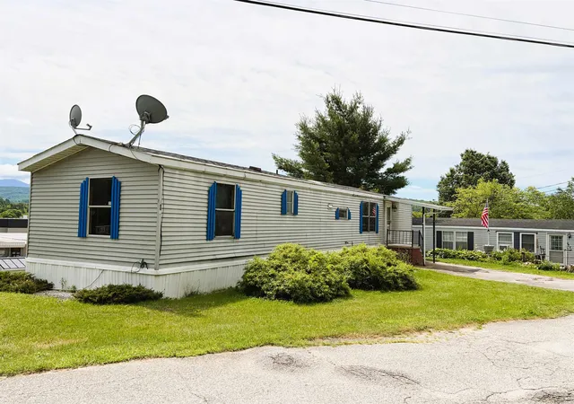 1st image of 8 Hilltop Manor Mobile Home Park, Littleton, NH 03561 | MLS# 5101114