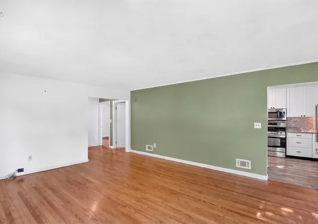 Photo 4 of Single family home for sale at 131 Iroquois Ave, Essex Junction, VT 05452 | MLS# 5101134 | Listing updated on 2026-07-22