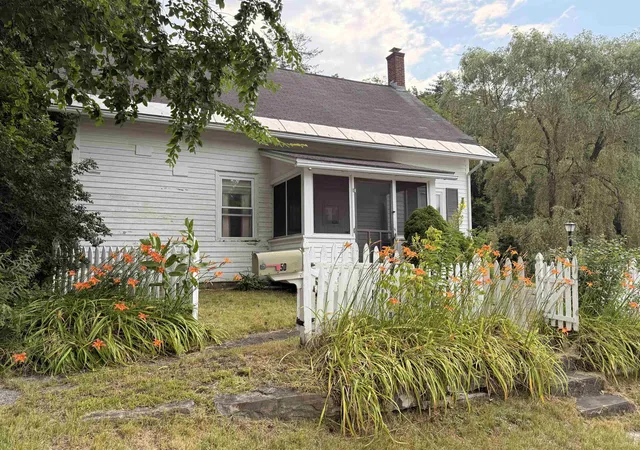 Photo 3 of Single family home for sale at 50 Carver St, Brandon, VT 05733 | MLS# 5101135 | Listing updated on 2026-08-02