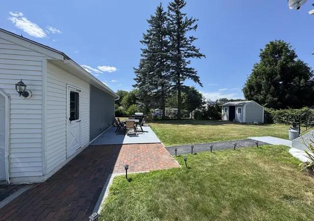 Photo 3 of Single family home for sale at 74 Hobart St, Manchester, NH 03104 | MLS# 5101136 | Listing updated on 2026-09-10
