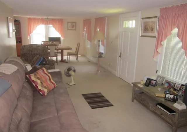 Photo 4 of Single family home for sale at 223 Post Rd, Greenland, NH 03840 | MLS# 5101150 | Listing updated on 2026-08-25