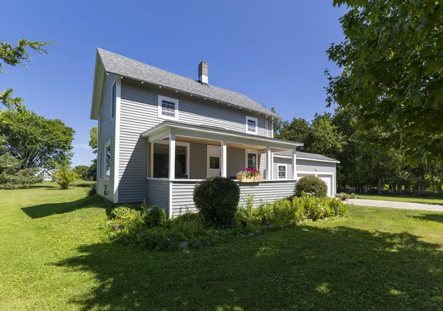 Photo 3 of Single family home for sale at 82 Allen Rd, Grand Isle, VT 05458 | MLS# 5101169 | Listing updated on 2026-09-11