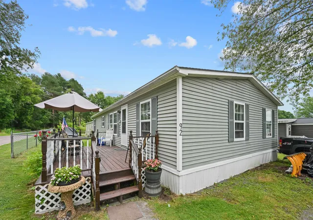 Photo 3 of Manufactured home for sale at 92 Hilltop Circle Circle, Richmond, VT 05477 | MLS# 5101170 | Listing updated on 2026-07-28
