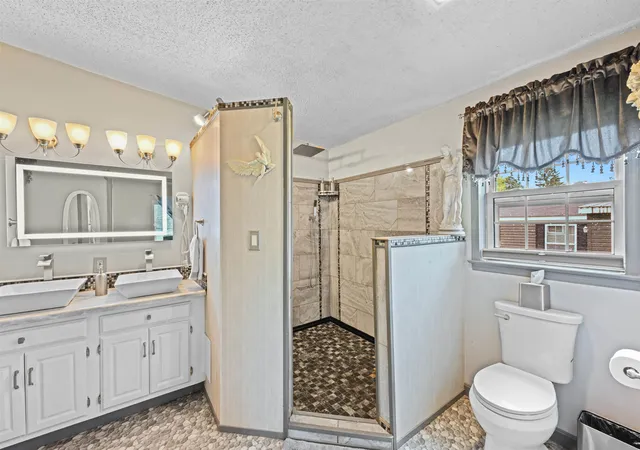 Photo 4 of Manufactured home for sale at 92 Hilltop Circle Circle, Richmond, VT 05477 | MLS# 5101170 | Listing updated on 2026-07-28
