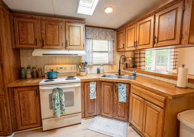 Photo 2 of Sale Pending at 12 York Ct, Rochester, NH 03868 | MLS# 5101193 | Listing updated on 2026-07-24
