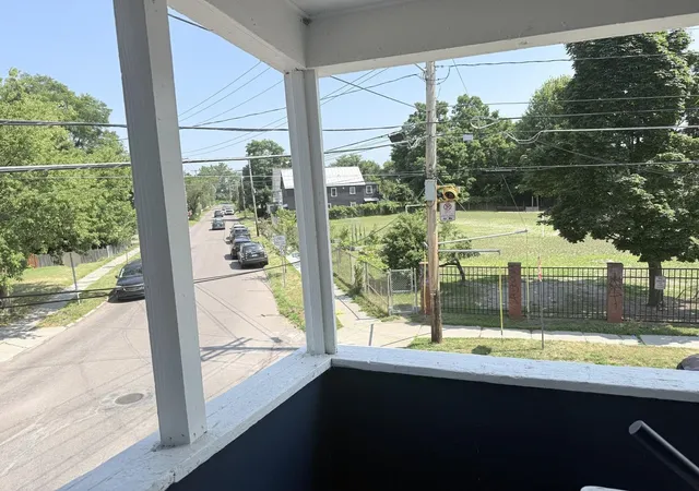Photo 4 of House for sale at 87 Spring St, Burlington, VT 05401 | MLS# 5101201 | Listing updated on 2026-08-18