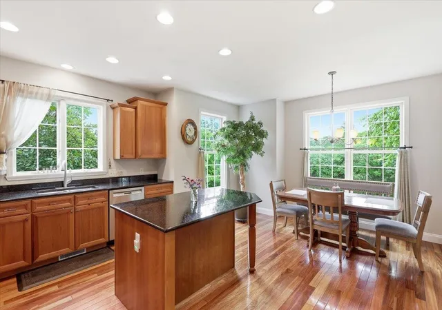 Photo 4 of Sale Pending at 192 South Pointe Dr, South Burlington, VT 05403 | MLS# 5101210 | Listing updated on 2026-09-30