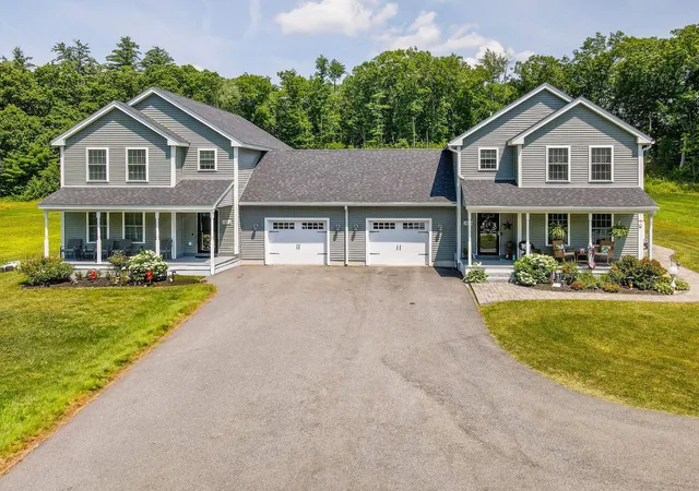 Condo for sale at 289B Webster St, Hudson, NH 03051 | MLS# 5101218
