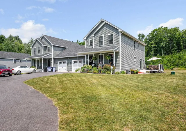 Photo 2 of Condo for sale at 289b Webster St, Hudson, NH 03051 | MLS# 5101218 | Listing updated on 2026-07-30