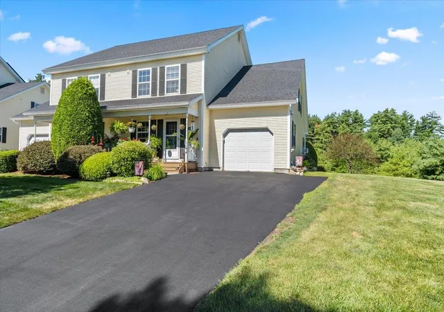 Photo 2 of Condo for sale at 156 Catkin Dr, South Burlington, VT 05403 | MLS# 5101225 | Listing updated on 2026-08-26