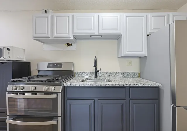 Photo 1 of Sale Pending at 6 Brookside Dr #2, Exeter, NH 03833 | MLS# 5101229 | Listing updated on 2026-09-18