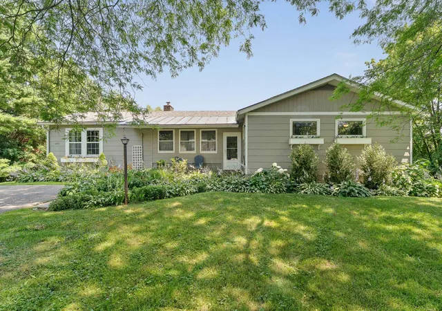 Photo 2 of Sale Pending at 1450 Hinesburg Rd, South Burlington, VT 05403 | MLS# 5101234 | Listing updated on 2026-08-19