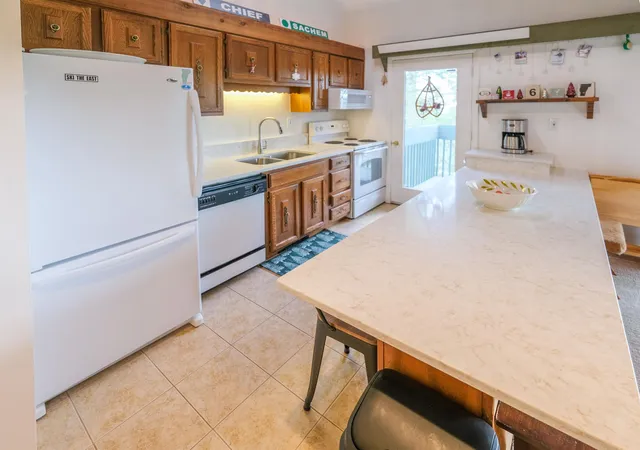 Photo 3 of Condo for sale at 36 Okemo Trailside Ext #6D, Ludlow, VT 05149 | MLS# 5101239 | Listing updated on 2026-10-01