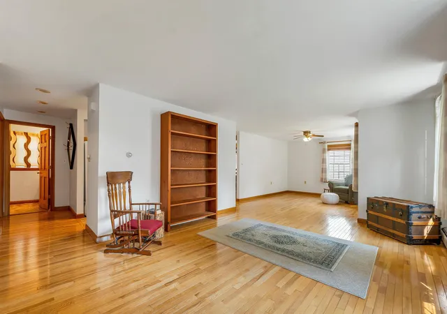 5th image of 2761 Lake Shore Rd #41, Gilford, NH 03249 | MLS# 5101247