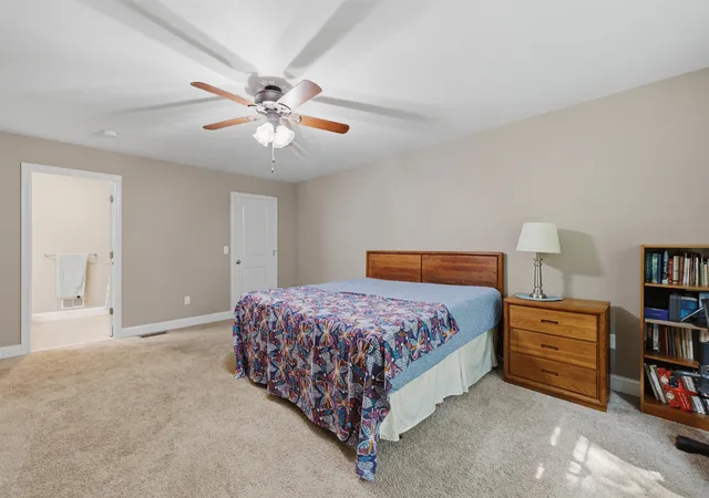 5th image of 31 Castle Ct #31, Kingston, NH 03848 | MLS# 5101259
