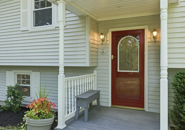 Photo 2 of Sale Pending at 42 Jason Dr, Goffstown, NH 03045 | MLS# 5101272 | Listing updated on 2026-08-03