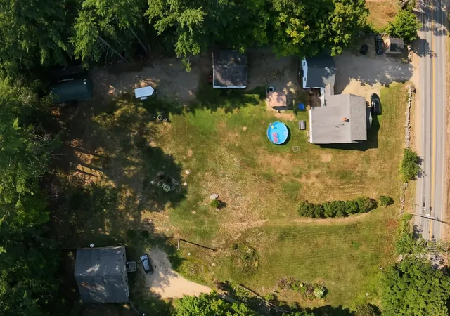 Photo 4 of Single family home for sale at 83 Tamworth Rd, Tamworth, NH 03886 | MLS# 5101288 | Listing updated on 2026-09-18