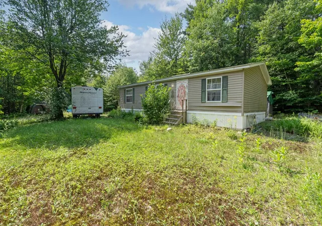 Photo 2 of Manufactured home for sale at 134 South Rd, Lempster, NH 03605 | MLS# 5101294 | Listing updated on 2026-09-17
