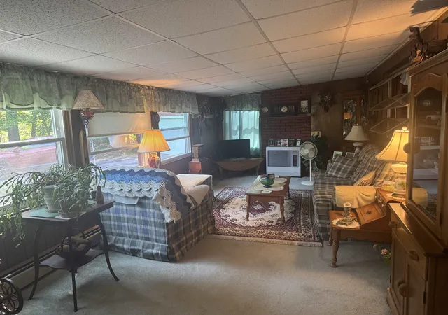 Photo 3 of Manufactured home for sale at 40 Murphy Ln, Tamworth, NH 03886 | MLS# 5101295 | Listing updated on 2026-07-27