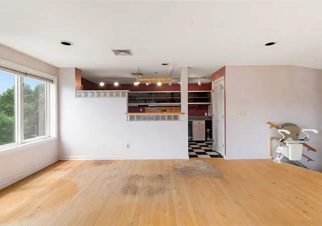 Photo 3 of Condo for sale at 230 College St #4, Burlington, VT 05401 | MLS# 5101326 | Listing updated on 2026-09-16