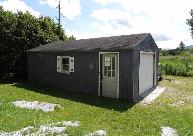 Photo 3 of Manufactured home for sale at 124 Clarendon Rd, Wallingford, VT 05773 | MLS# 5101366 | Listing updated on 2026-09-10