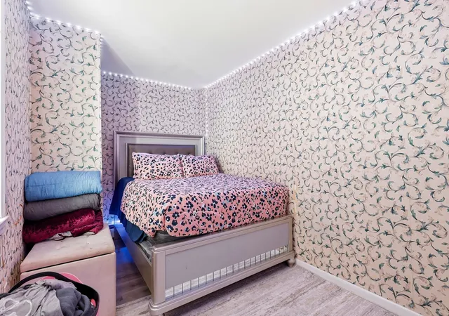 Photo 3 of Multi family home for sale at 514 Hanover St, Manchester, NH 03104 | MLS# 5101368 | Listing updated on 2026-10-14
