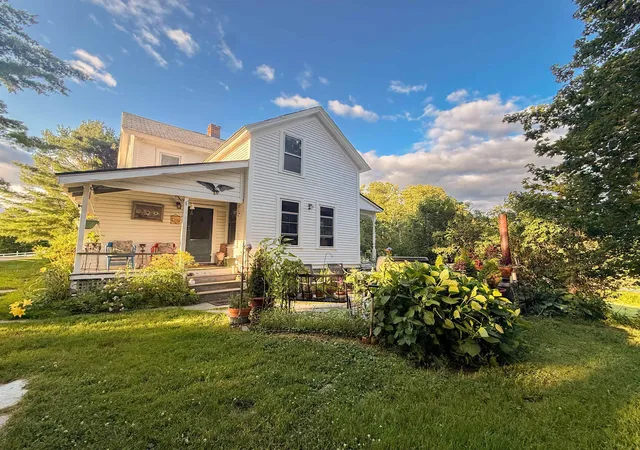 Photo 2 of Single family home for sale at 31 Amerio Rd, Poultney, VT 05764 | MLS# 5101392 | Listing updated on 2026-07-23