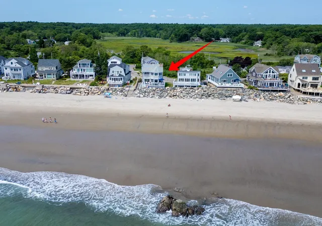 Photo 1 of Single family home for sale at 4 Nor'east Ln, Hampton, NH 03842 | MLS# 5101407 | Listing updated on 2026-07-28