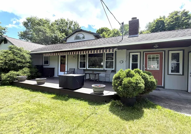 Photo 2 of Single family home for sale at 127 Pollard Rd, Lincoln, NH 03251 | MLS# 5101409 | Listing updated on 2026-09-16