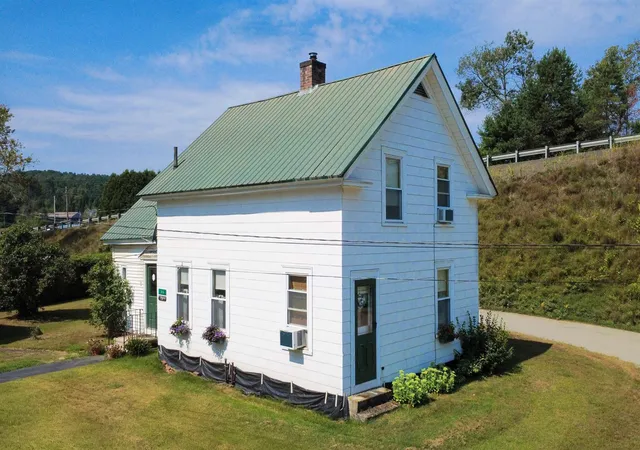 Photo 2 of Single family home for sale at 86 Payette Dr, St. Johnsbury, VT 05819 | MLS# 5101410 | Listing updated on 2026-08-31