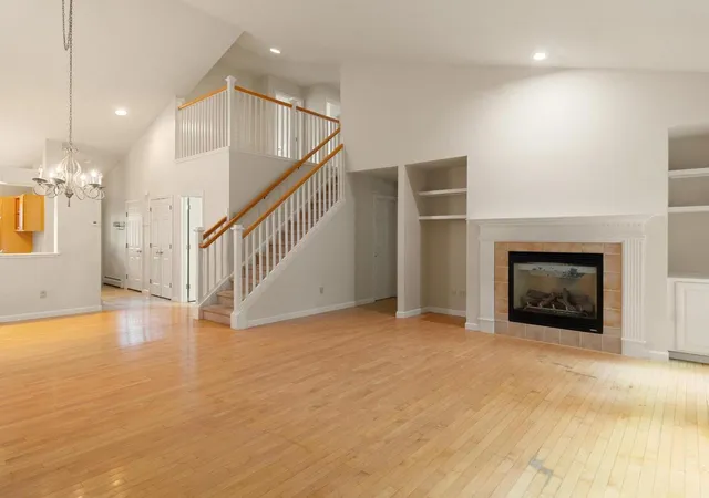 Photo 4 of Townhouse for sale at 39 Fox Run Rd, Essex Junction, VT 05452 | MLS# 5101421 | Listing updated on 2026-09-16