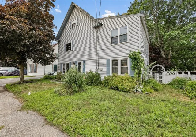 Photo 2 of Sale Pending at 549 Lake Ave, Manchester, NH 03103 | MLS# 5101441 | Listing updated on 2026-09-02