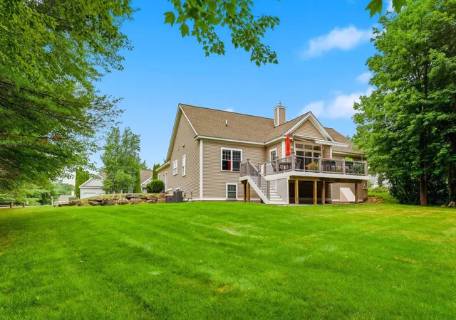 Photo 3 of Sale Pending at 17 Hancock Dr, Bedford, NH 03110 | MLS# 5101451 | Listing updated on 2026-07-28