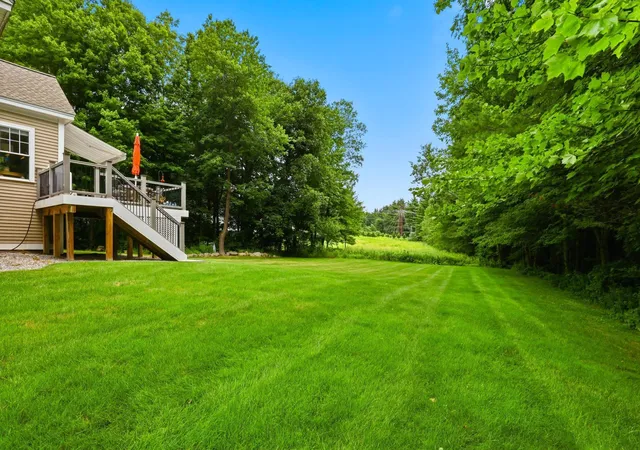 Photo 4 of Sale Pending at 17 Hancock Dr, Bedford, NH 03110 | MLS# 5101451 | Listing updated on 2026-07-28