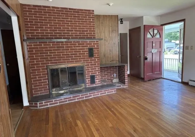 Photo 4 of Single family home for sale at 903 Gage St, Bennington, VT 05201 | MLS# 5101468 | Listing updated on 2026-08-21