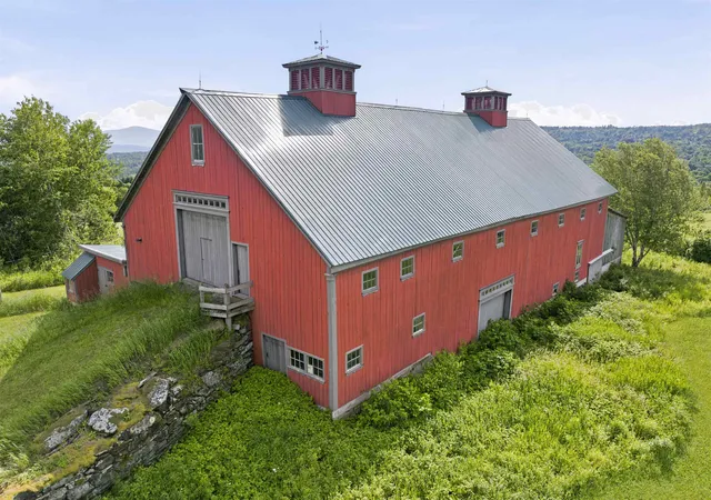 Photo 2 of Single family home for sale at 543 Bear Rock Rd, Colebrook, NH 03576 | MLS# 5101489 | Listing updated on 2026-10-15