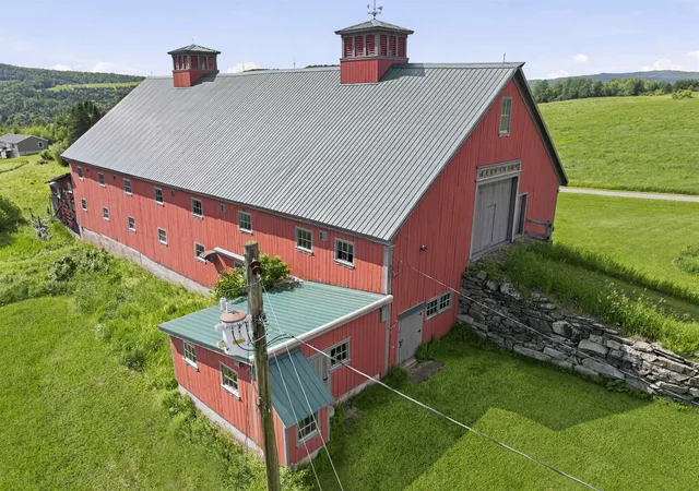 Photo 3 of Single family home for sale at 543 Bear Rock Rd, Colebrook, NH 03576 | MLS# 5101489 | Listing updated on 2026-10-15