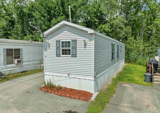 Photo 3 of Manufactured home for sale at 19 Brookwood Dr, Salem, NH 03079 | MLS# 5101503 | Listing updated on 2026-08-03