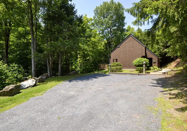 Photo 2 of Townhouse for sale at 4643 Battleground Rd #43, Waitsfield, VT 05673 | MLS# 5101506 | Listing updated on 2026-09-17