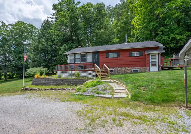 2nd image of 300 Lancaster Hill Rd, Tilton, NH 03276 | MLS# 5101510