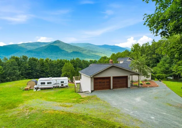 Photo 3 of Single family home for sale at 86 Raycrest Dr, Randolph, NH 03593 | MLS# 5101520 | Listing updated on 2026-09-27