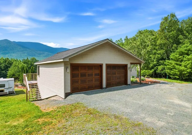 Photo 4 of Single family home for sale at 86 Raycrest Dr, Randolph, NH 03593 | MLS# 5101520 | Listing updated on 2026-09-27