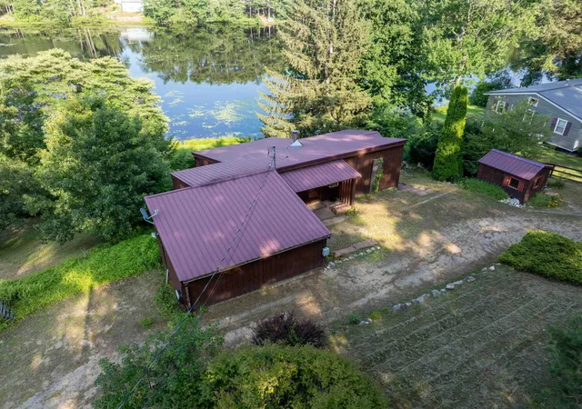 Photo 3 of Single family home for sale at 15 Fort Hill Rd, Nottingham, NH 03290 | MLS# 5101531 | Listing updated on 2026-10-07