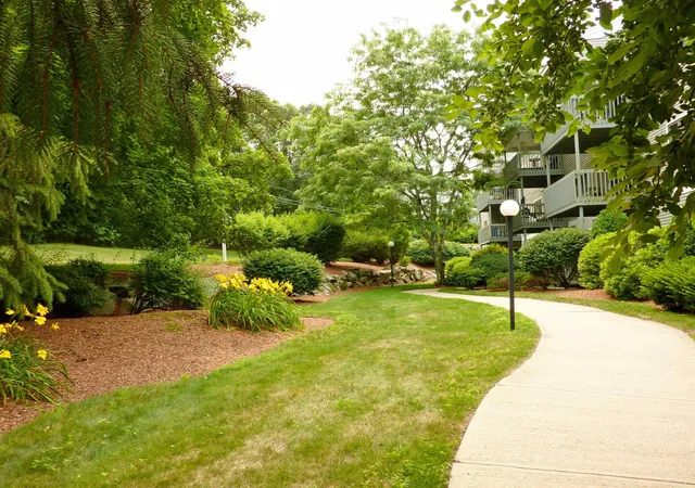 Photo 1 of Sale Pending at 47 Dogwood Dr #107, Nashua, NH 03062 | MLS# 5101549 | Listing updated on 2026-07-26