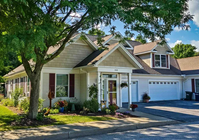 Photo 3 of Sale Pending at 153 Garden Cir, Saint Albans, VT 05478 | MLS# 5101550 | Listing updated on 2026-09-01