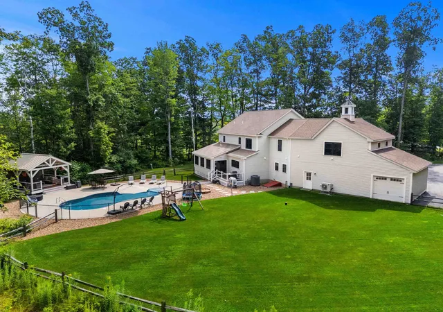 Photo 3 of Sale Pending at 40 Province Rd, Strafford, NH 03884 | MLS# 5101554 | Listing updated on 2026-07-30