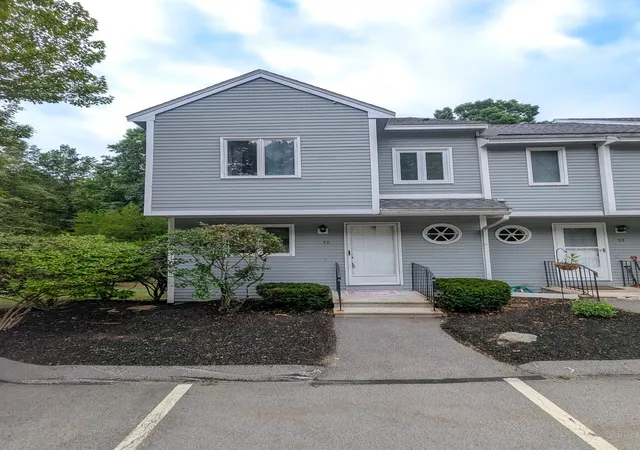 2nd image of 50 Merrimack Dr #48, Merrimack, NH 03054 | MLS# 5101556