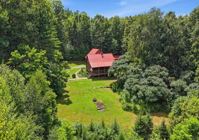 Photo 3 of Single family home for sale at 484 Scofield Mountain Rd, Ashuelot, NH 03441 | MLS# 5101558 | Listing updated on 2026-08-24