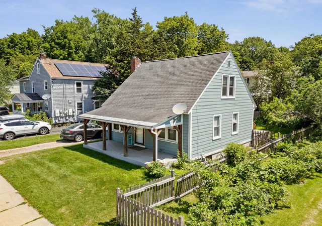 Photo 3 of Single family home for sale at 141 North St, Winooski, VT 05404 | MLS# 5101563 | Listing updated on 2026-07-24